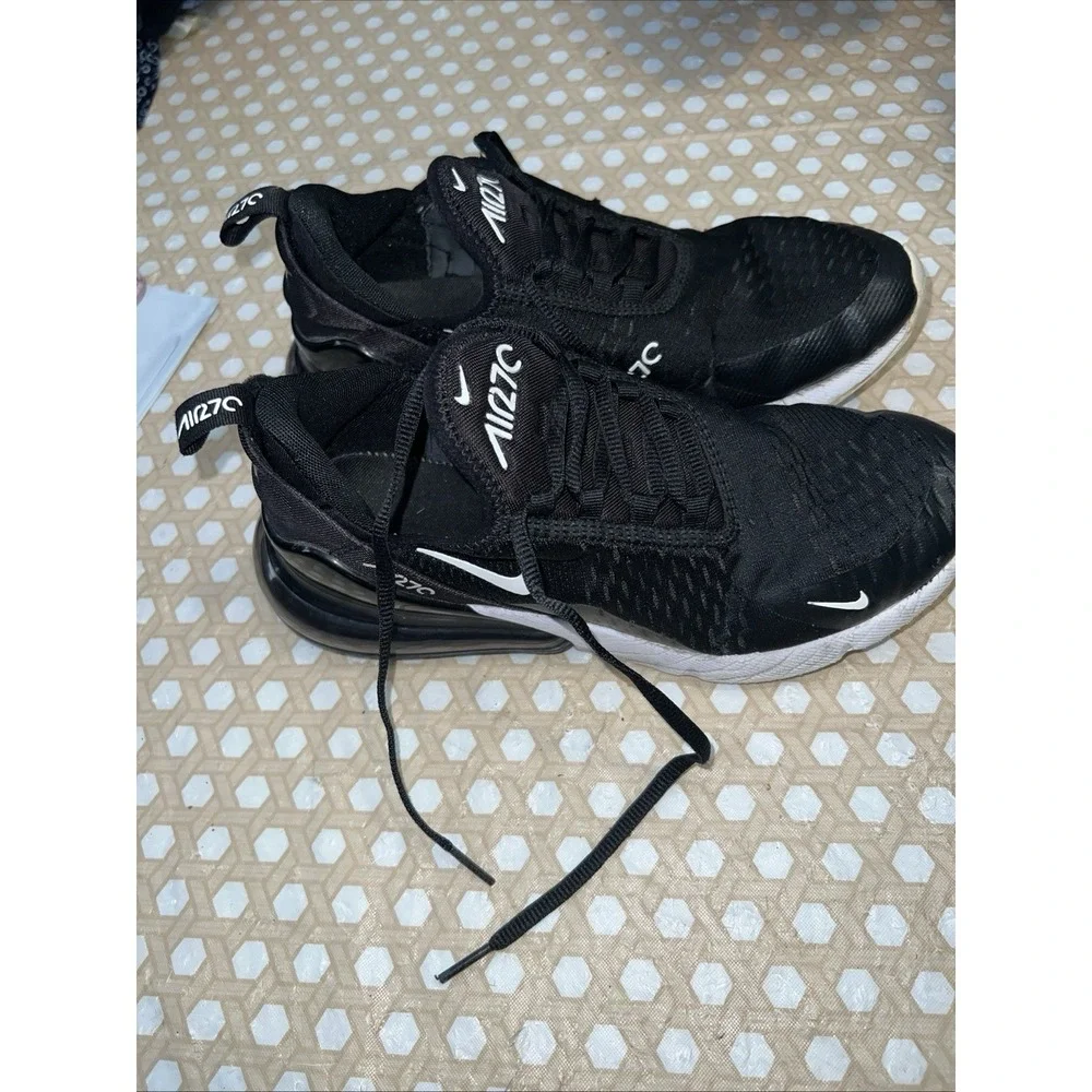 Nike Air Max 270 Black‎ White Womens  Low Sneaker Lace Up AH6789-001 Size 9.5